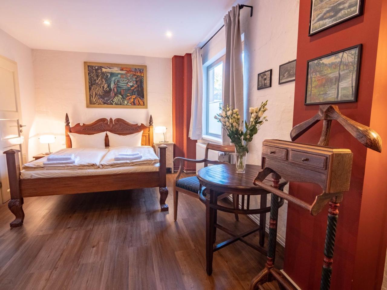 Hotel Gutenberger Lubeck Exterior photo
